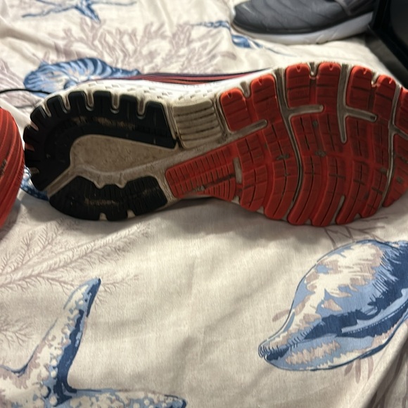 Women’s Brooks adrenaline GTS 19 size 10 extra wide - Picture 4 of 7